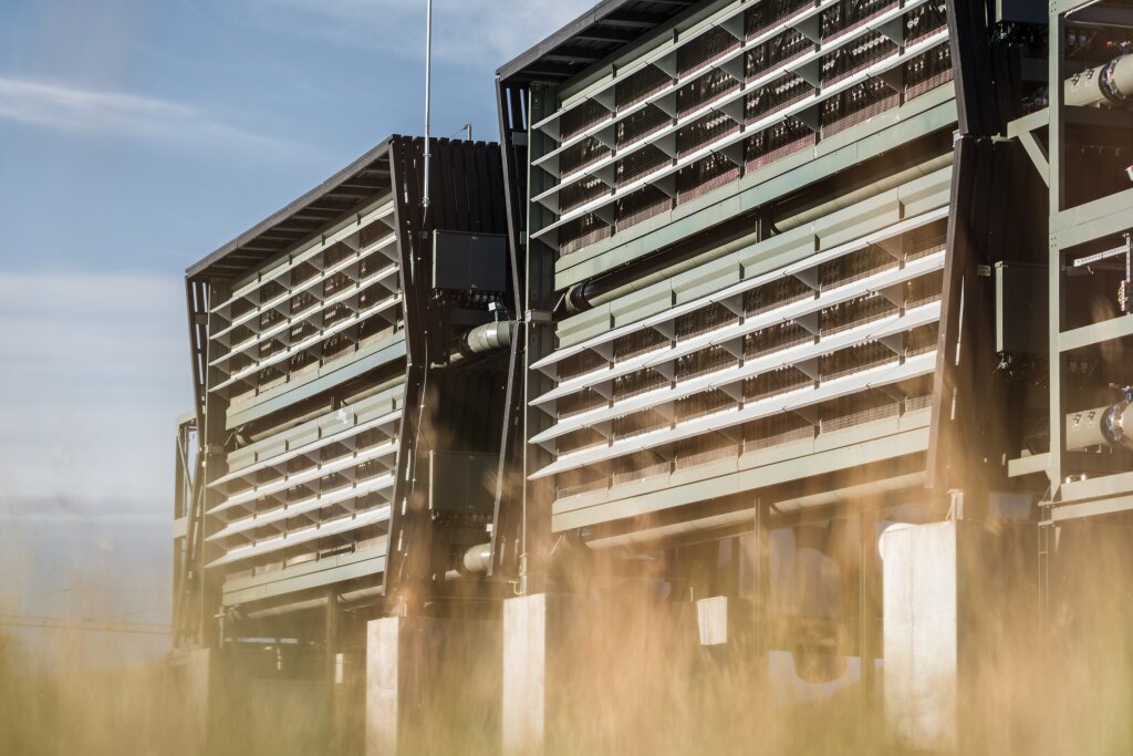 Removing CO₂ from the air with direct air capture