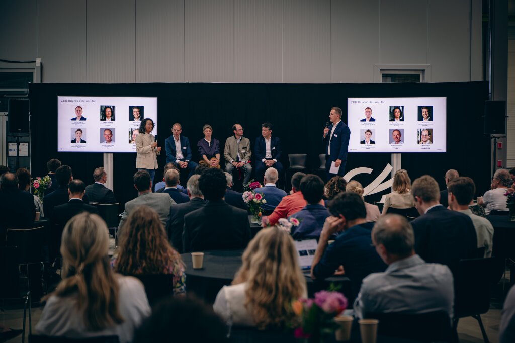 event,-speakers-and-guests-128.jpg
