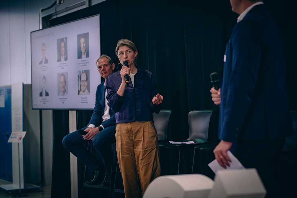 event,-speakers-and-guests-201.jpg