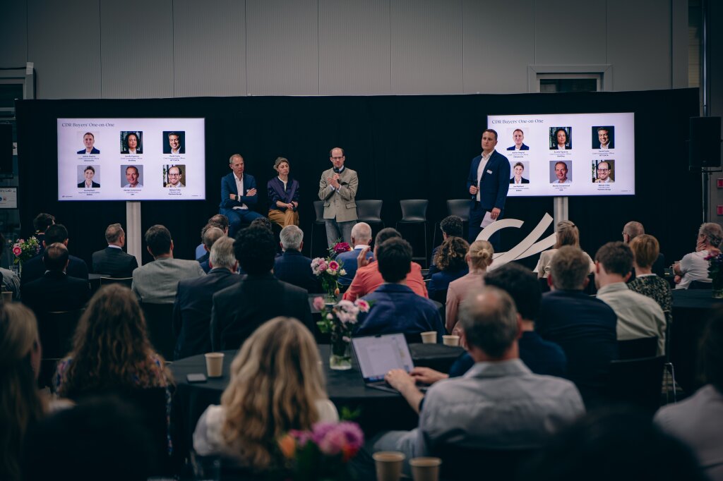 event,-speakers-and-guests-265.jpg