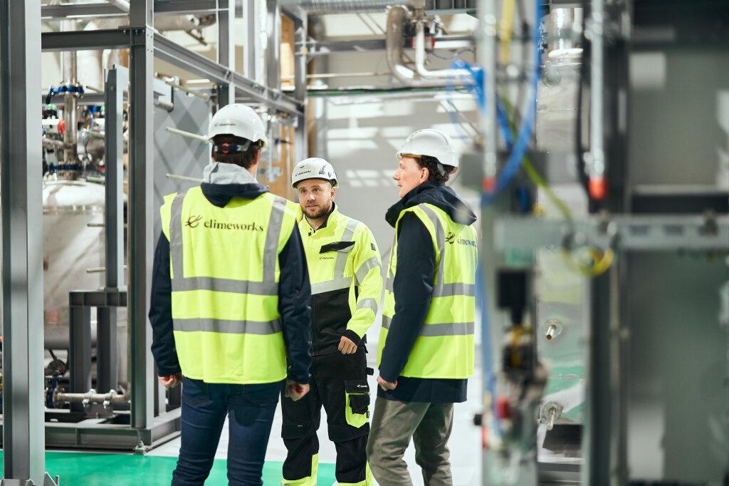 Climeworks Orca plant in Iceland with co-CEOs and co-founders C. Gebald and J. Wurzbacher.jpg